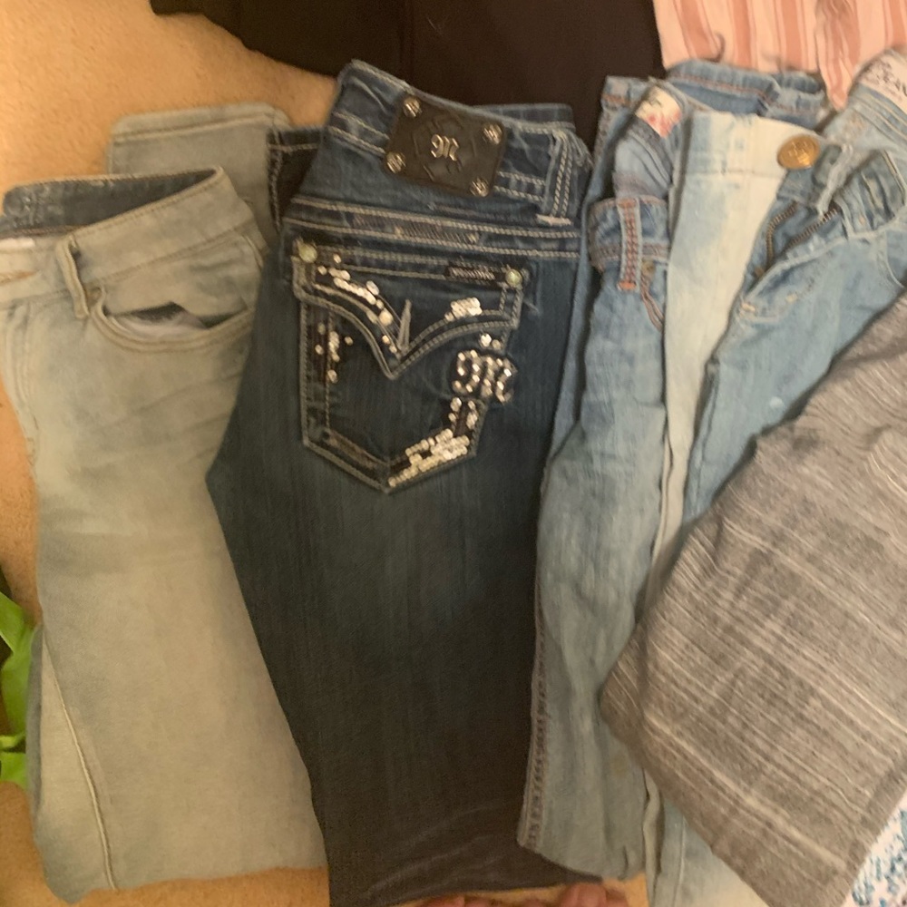 Lot of pants! Lululemon, miss me’s, fabletics 0-4